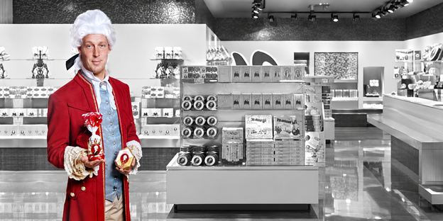 Cutout Standee 3