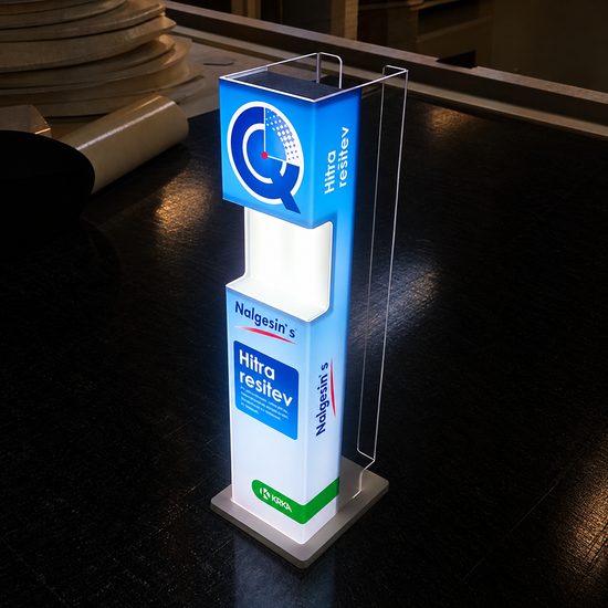 Tabletop Displays 4