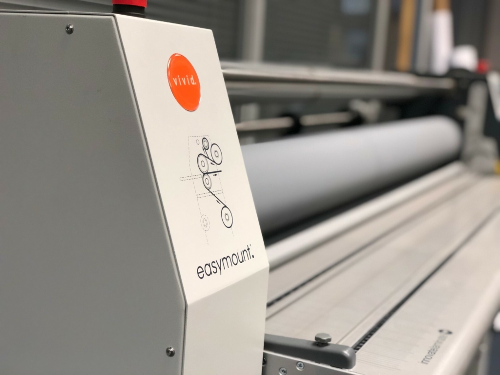 Vivid Easymount laminator for cold lamination of printed materials up to 160 cm wide.
